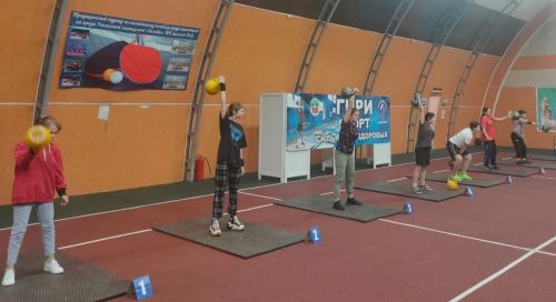 В Мензелинске провели соревнования по гирям, приуроченные к Году национальных культур и традиций в Татарстане