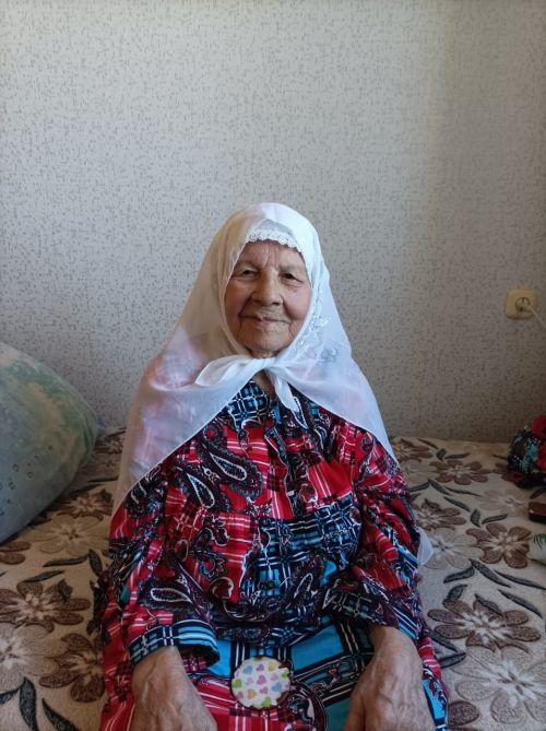 Тауасты Байлар авылында яшәүче Мөнирә Шәйхетдинова 95 яшьлек юбилеен билгеләп үтте
