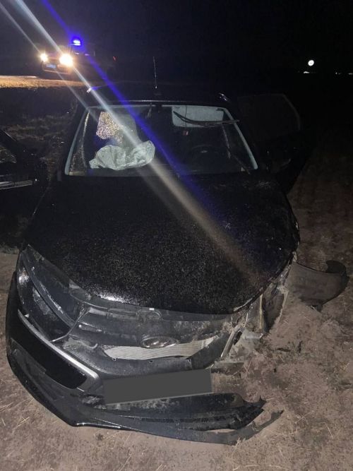Водитель на огромной скорости совершил съезд в кювет и опрокинулся