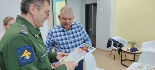 Айдар Салахов отпускага кайткан якташларыбыз белән очрашты
