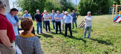 Төзүчеләр хезмәт куйган объектларда җанлылык бар