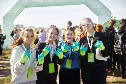 Экоактивисты Мензелинского района стали участниками выпуска стерляди в Нижнекамское водохранилище
