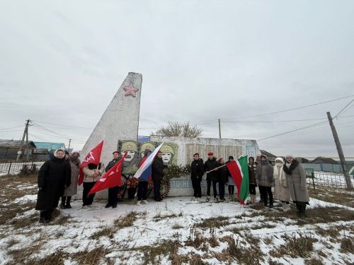 В Николаевской школе Мензелинского района состоялся торжественный приём в «ЮНАРМИЮ»
