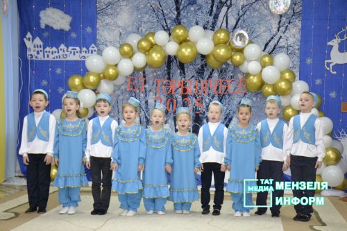Мензелинские воспитатели душой болеют за родной язык