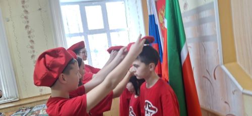 В Кадрякове учеников торжественно приняли в «Юнармию»