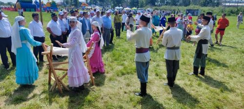Делегация Мензелинска побывала в селе Юлдус Курганской области.
