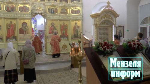 В Мензелинске в День памяти преподобномученицы Маргариты прошло праздничное богослужение и крестный ход