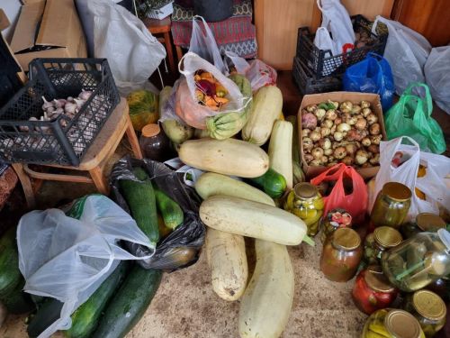 Сотни мензелинцев ежедневно вносят свой вклад в помощь фронту