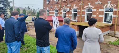 В Мензелинске начались работы по благоустройству территории мечети