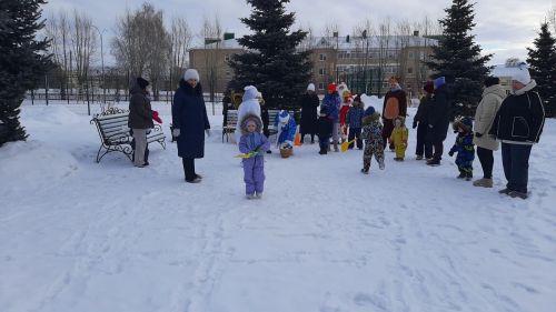 В парке Нефтяников Мензелинска прошло Новогоднее  мероприятие «В поисках символа Года»