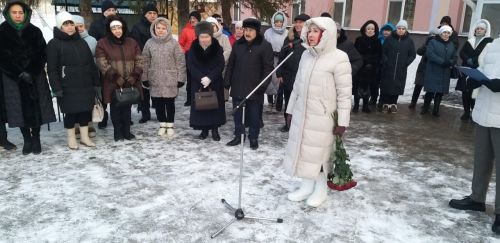 Бүген Минзәләдә күренекле шагыйрә Салисә Гәрәеваны  соңгы юлга озаттылар