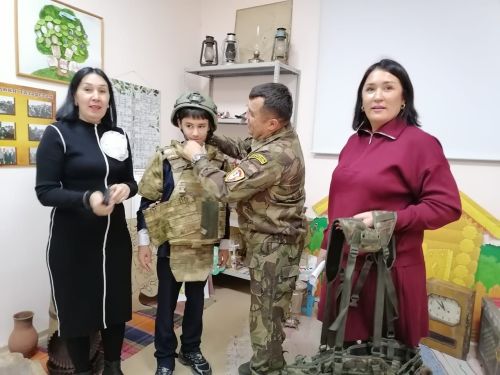 Урок мужества прошел в архивном отделе Мензелинского муниципального района РТ