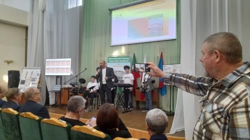 В Мензелинске на каникулах традиционно проходит большой шахматный турнир