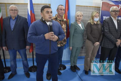В турнире в Мензелинске, посвященном 80-летию Великой Победы, принимают участие более 40 боксеров