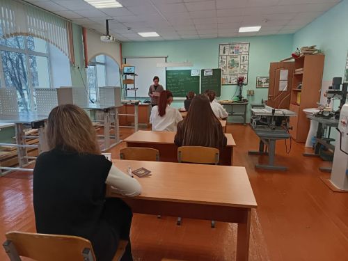 В СОШ № 3 прошла региональная акция «Все решают только знания: разберем со специалистом»