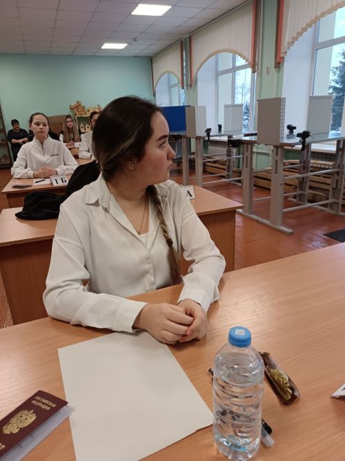 В СОШ № 3 прошла региональная акция «Все решают только знания: разберем со специалистом»