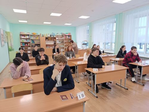 В СОШ № 3 прошла региональная акция «Все решают только знания: разберем со специалистом»