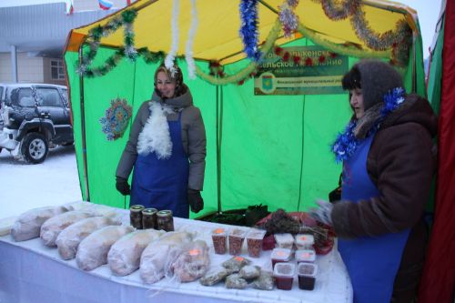 В Мензелинске состоялась предновогодняя ярмарка