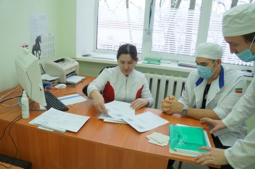 Студенты Мензелинского медучилища проходят практику на фельдшерско-акушерских пунктах