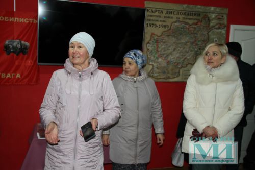 В селе Бикбулово Мензелинского района на доме, где живет афганец Флюс Усманов, установлена памятная доска