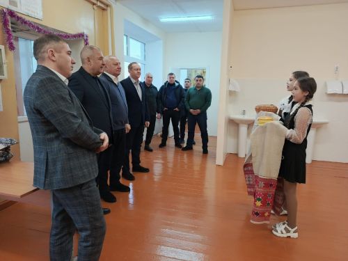 В Калтаковской средней школе состоялось открытие нового компьютерного класса