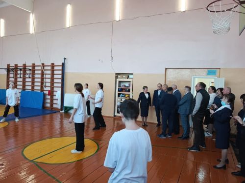 В Калтаковской средней школе состоялось открытие нового компьютерного класса