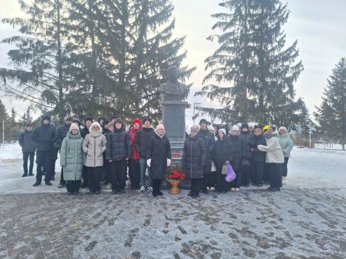 В Мензелинском педагогическом колледже прошел митинг, посвященный Дню рождение Мусы Джалиля