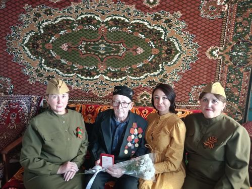В Урусовском сельском поселении ветеранам вручили медали в честь 80-летия Победы