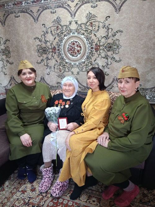 В Урусовском сельском поселении ветеранам вручили медали в честь 80-летия Победы