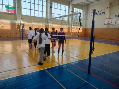 В Мензелинске прошел финал Школьной волейбольной лиги