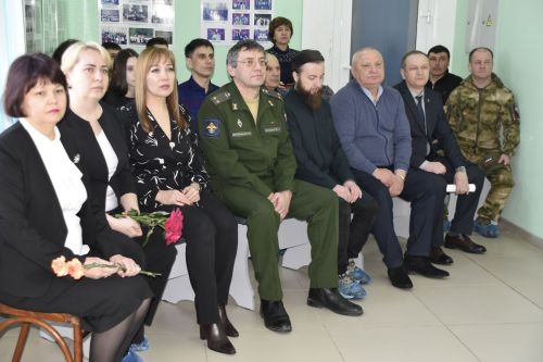 В педагогическом колледже открыли памятную доску