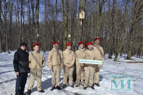 Учащиеся первой школы Мензелинска изготовили и развесили скворечники