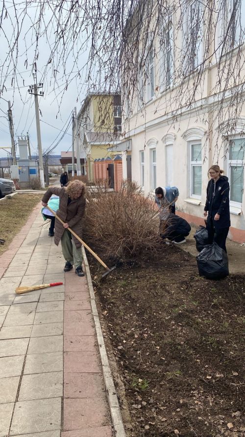 В Мензелинске продолжается экологический двухмесячник