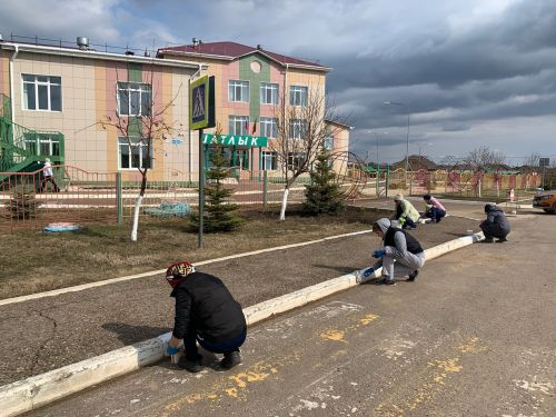 В Мензелинске продолжается экологический двухмесячник