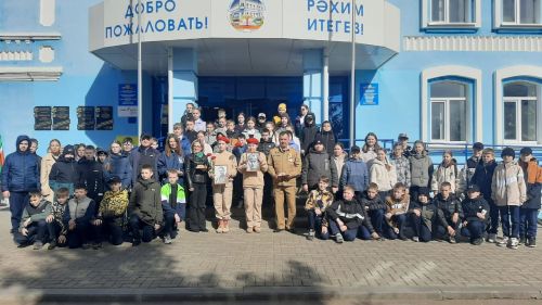 Учащиеся средней школы №1 почтили память Героев Советского Союза