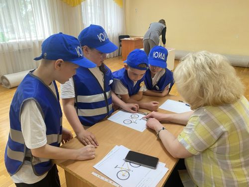 В Мензелинске прошел конкурс юных инспекторов дорожного движения «Безопасное колесо −2025»