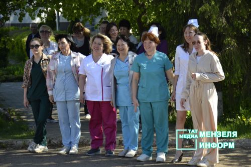 В Мензелинской ЦРБ отметили Международный день медицинской сестры
