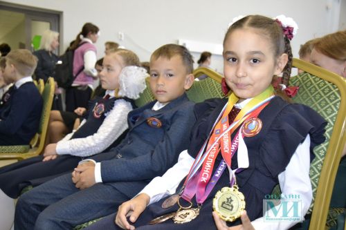 В первой школе Мензелинска чествовали звёзд учебного года: олимпиадников, активистов и спортсменов
