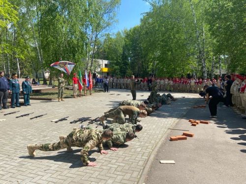 Мензелинские юнармейцы стали участниками республиканского патриотического форума «Быть Героем!»