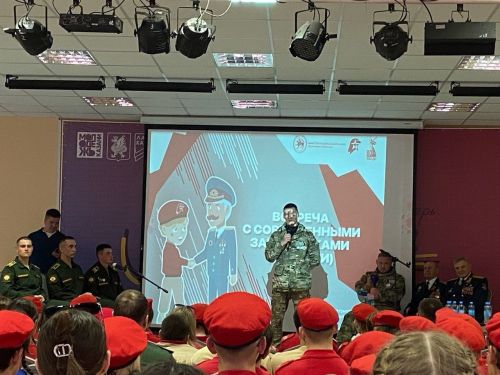 Мензелинские юнармейцы стали участниками республиканского патриотического форума «Быть Героем!»