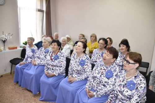 В Мензелинске открыли Центр общения старшего поколения