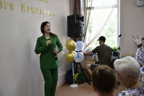 В Мензелинске открыли Центр общения старшего поколения