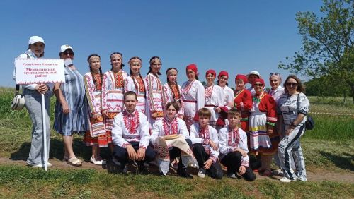 Марийские ансамбли Мензелинского района награждены дипломами на празднике Семык