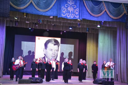 В Мензелинске прошел грандиозный концерт в честь 80-летия Великой Победы