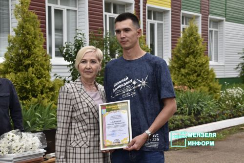 В Мензелинской школе-интернате открылась галокамера