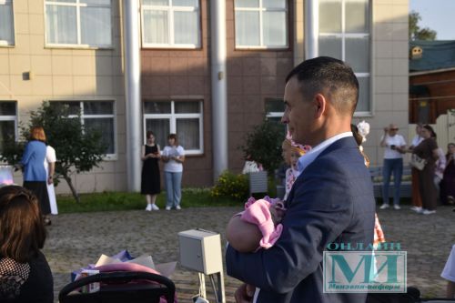 День семьи, любви и верности в Мензелинске: праздник крепких уз и добрых традиций