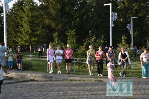 День семьи, любви и верности в Мензелинске: праздник крепких уз и добрых традиций