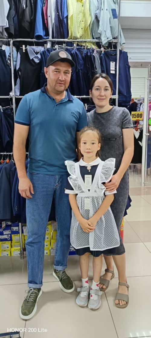 Сколько стоит собрать ребенка в школу мензелинским семьям?