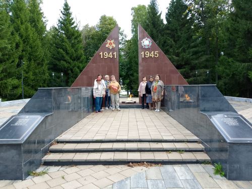 Мензелинские поэтессы простились с летом