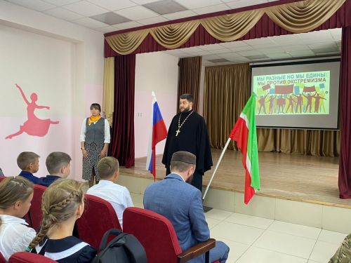 Боец СВО встретился с учениками Мензелинска